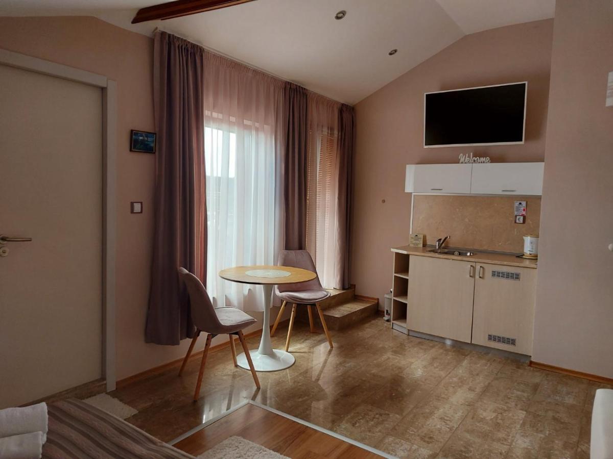 Family Hotel Saint Nikola Nesebar Exterior photo